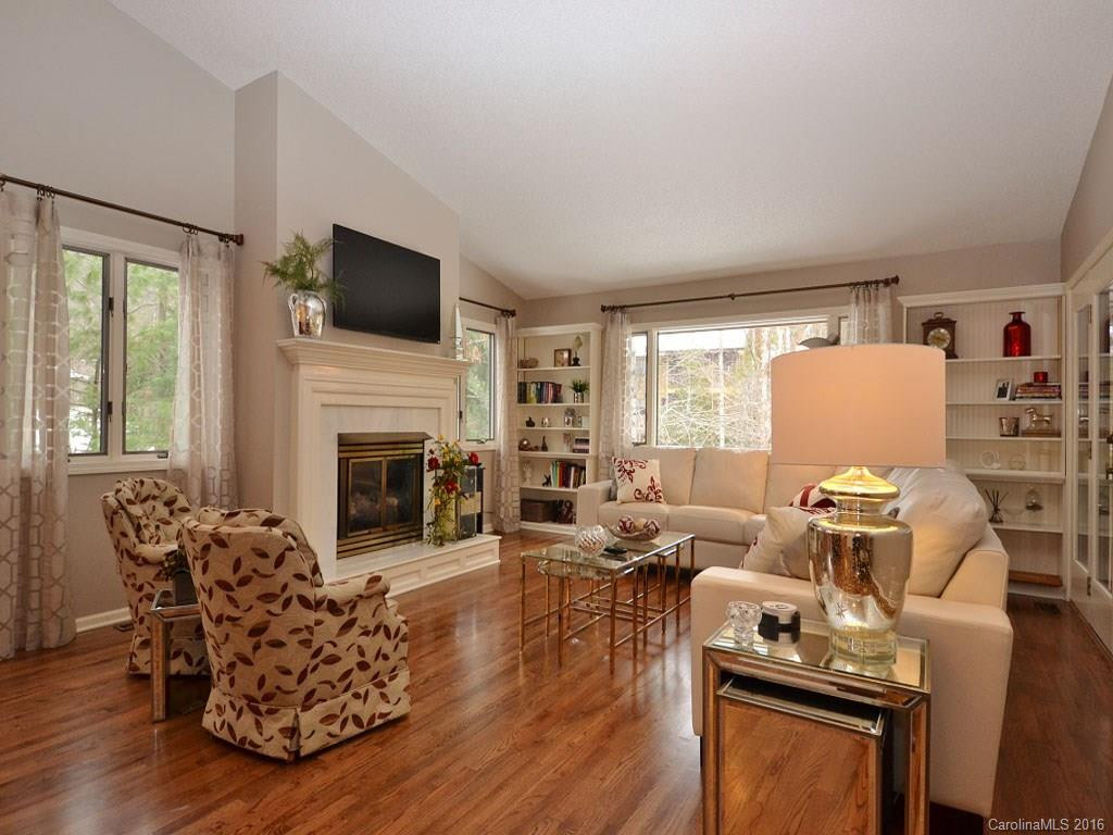 503 Red Oak Drive #503 - Photo 2