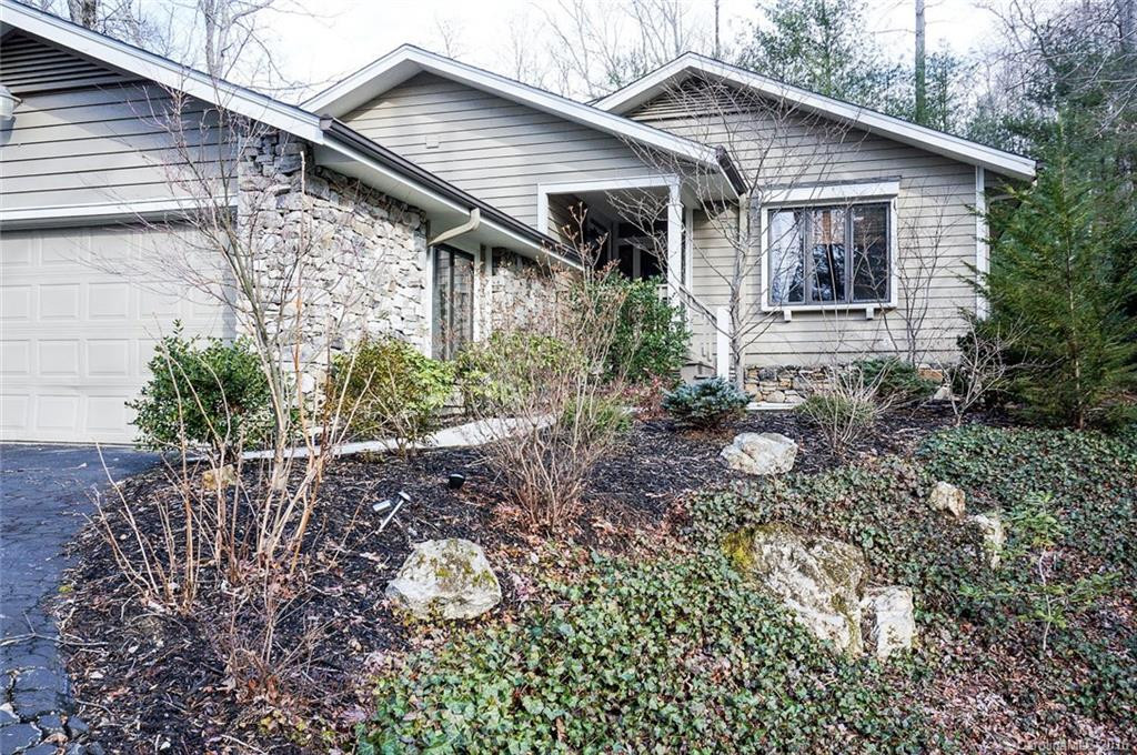49 Nandina Lane
