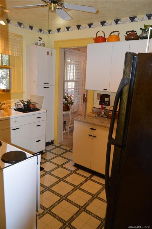 110 Kentucky Avenue - Photo 5
