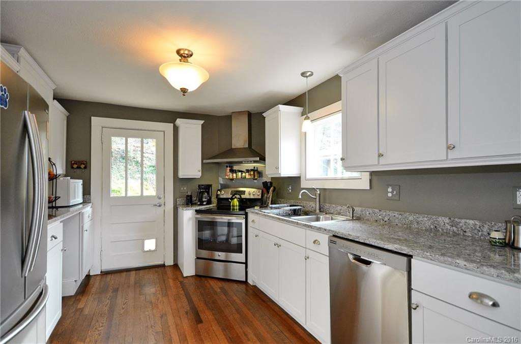 25 Sycamore Street - Photo 7