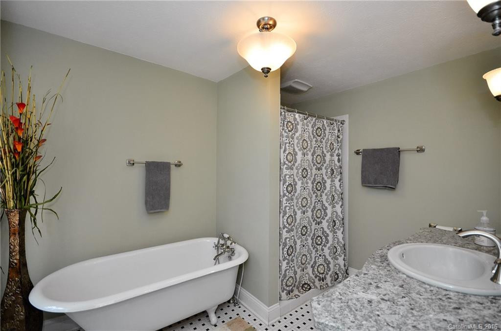 25 Sycamore Street - Photo 10