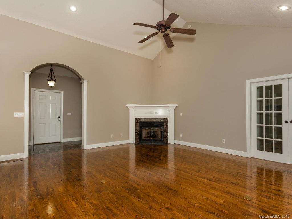 24 Helen Holcombe Way - Photo 2