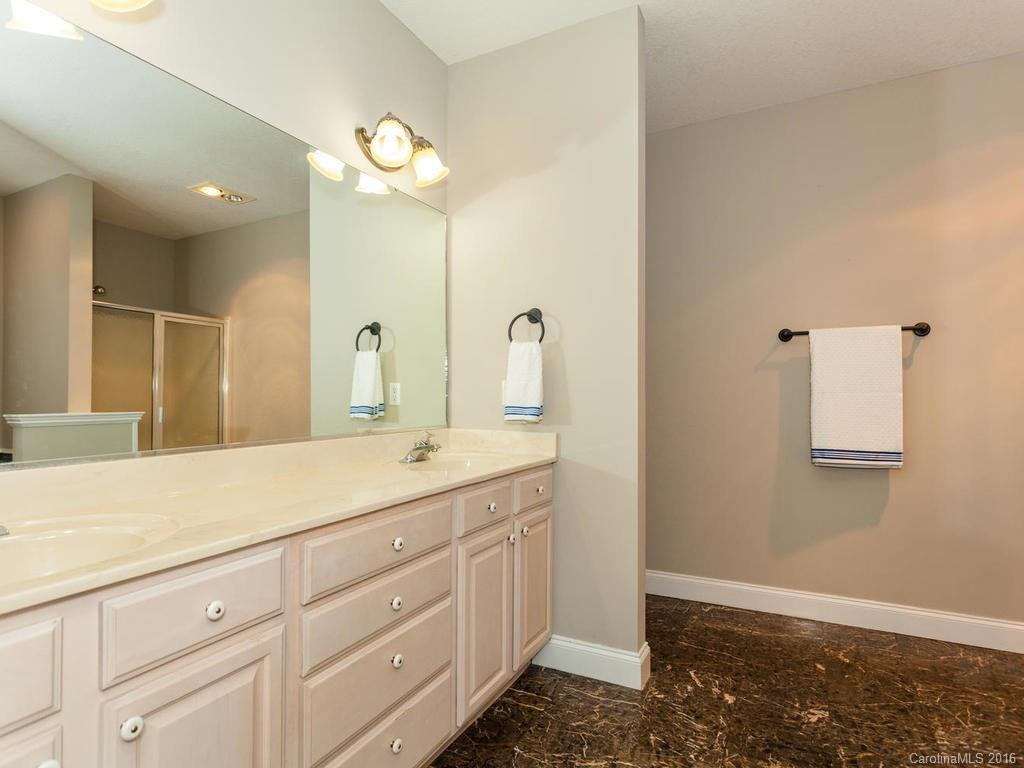24 Helen Holcombe Way - Photo 12