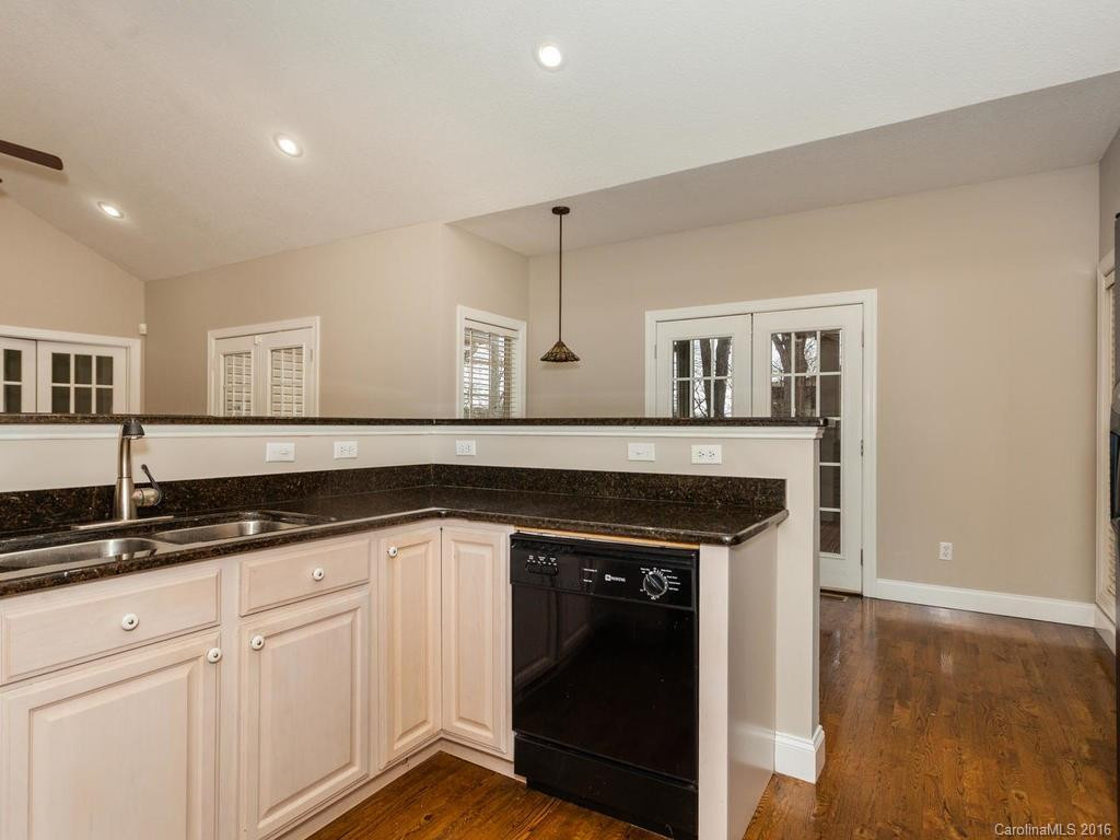 24 Helen Holcombe Way - Photo 4
