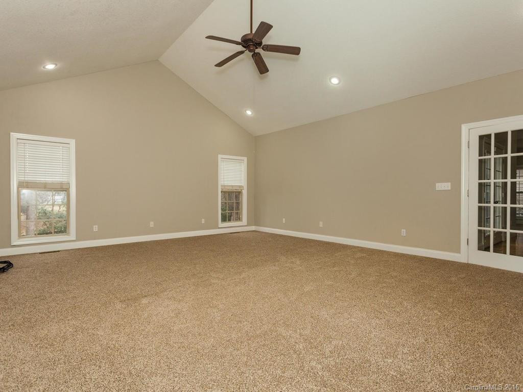 24 Helen Holcombe Way - Photo 9