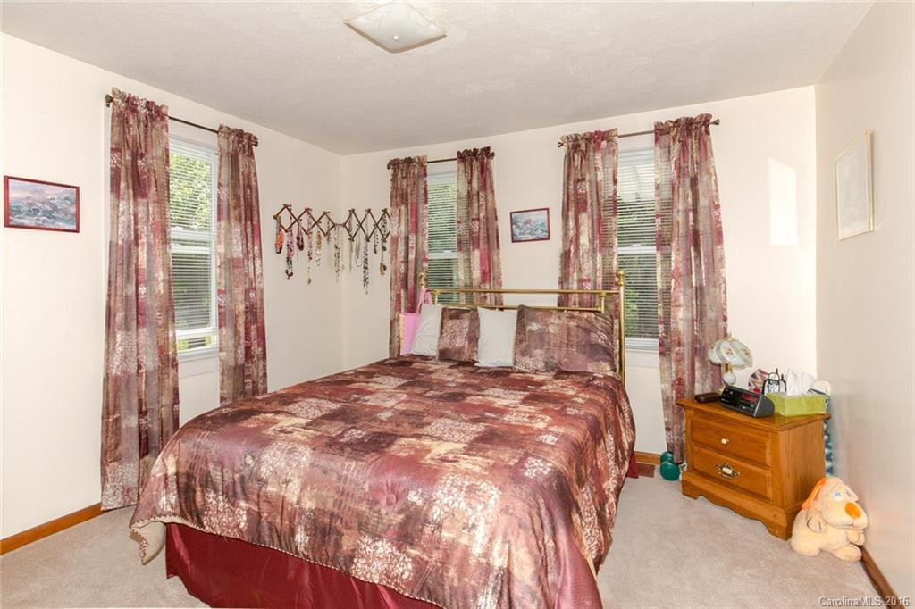 338 Grant Mountain Road - Photo 13