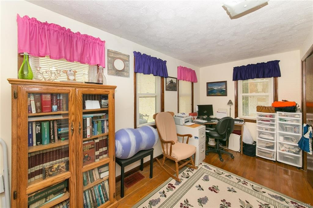 338 Grant Mountain Road - Photo 14