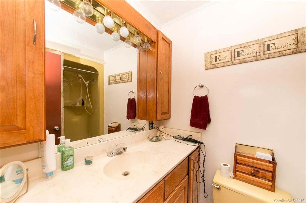 338 Grant Mountain Road - Photo 15