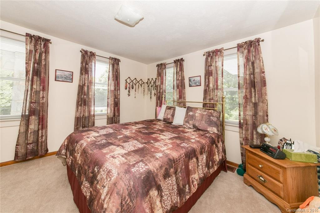 338 Grant Mountain Road - Photo 16