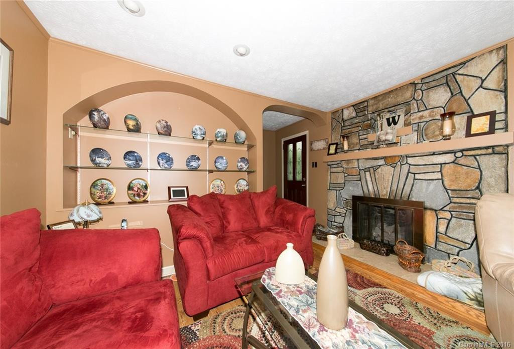 338 Grant Mountain Road - Photo 3