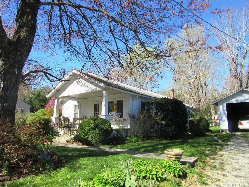 837 Kanuga Road