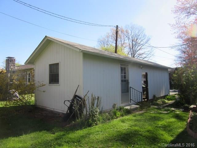837 Kanuga Road - Photo 19