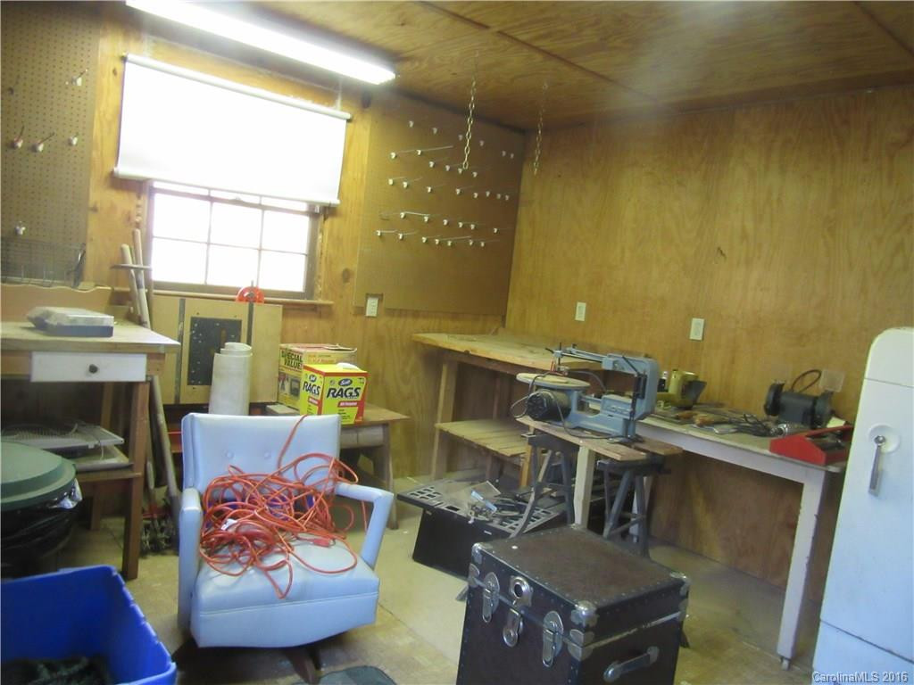 837 Kanuga Road - Photo 20