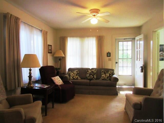 837 Kanuga Road - Photo 3
