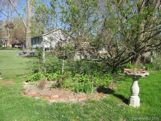 837 Kanuga Road - Photo 23