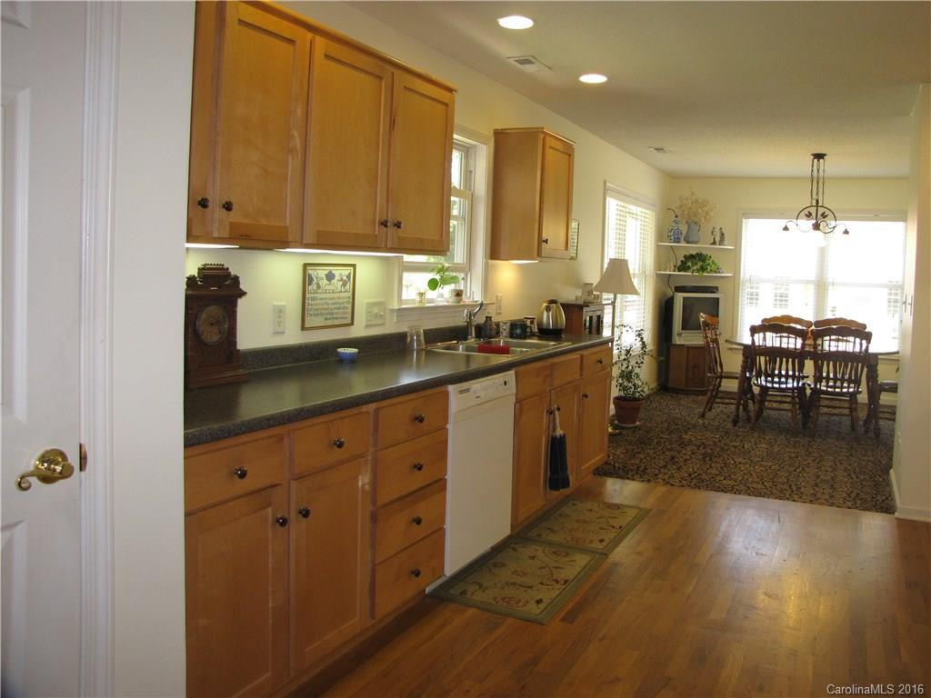 105 Charles Teague Drive - Photo 2