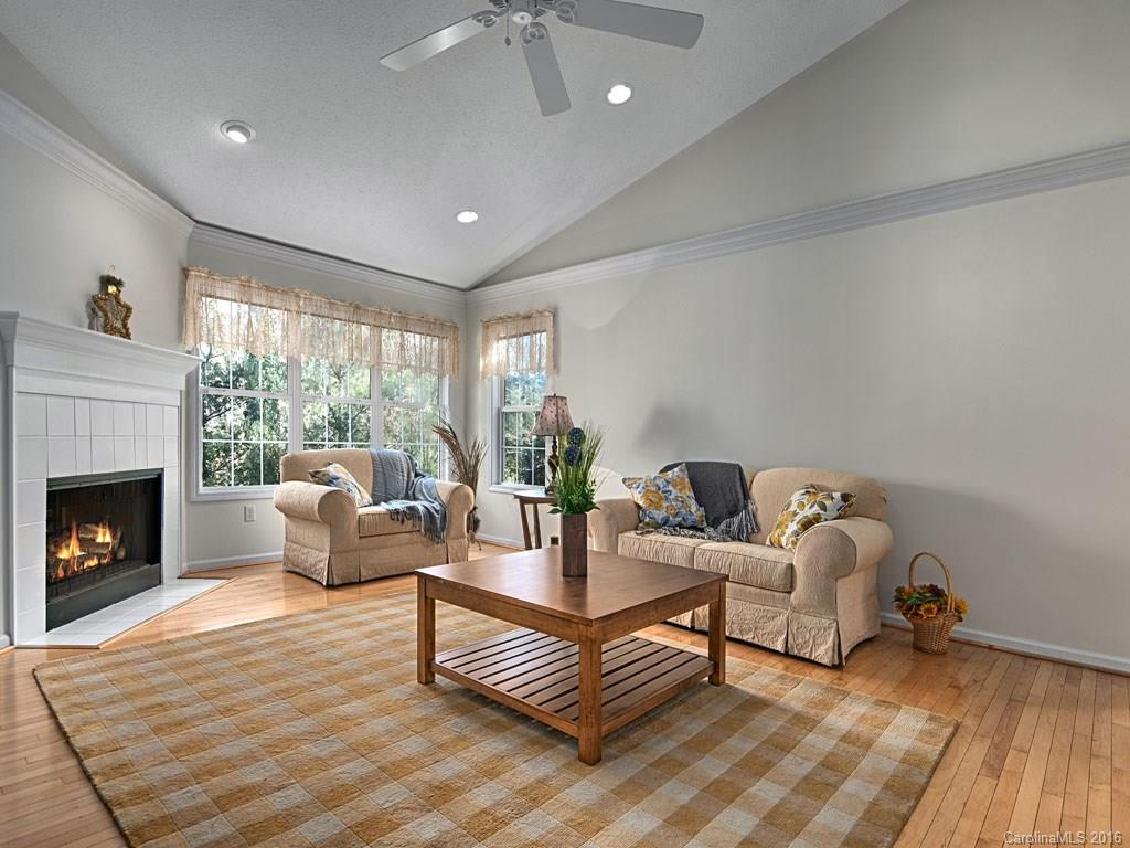 203 Pine Knot Trail - Photo 5