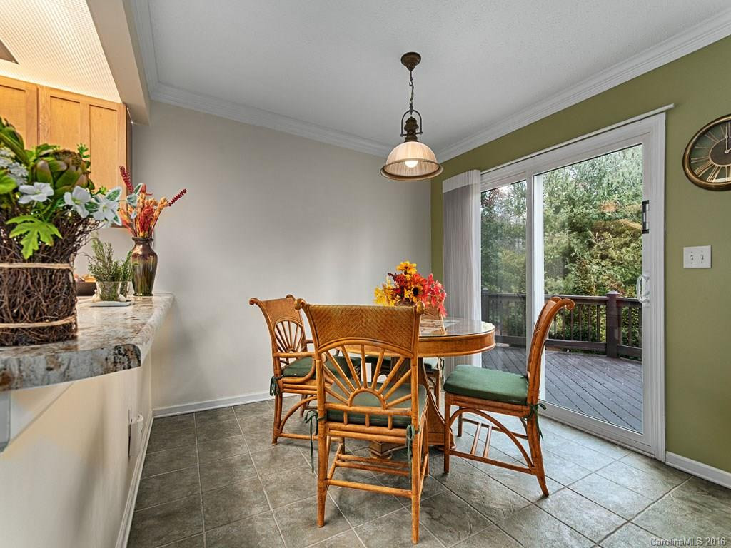 203 Pine Knot Trail - Photo 9