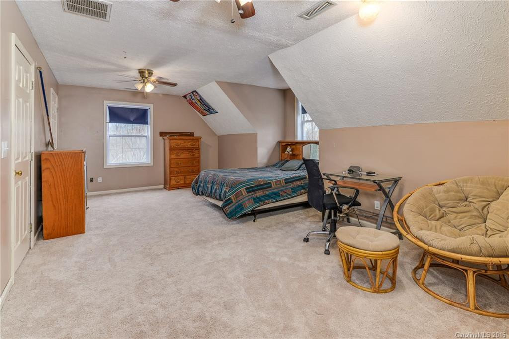 16 Lindon Cove Road - Photo 18
