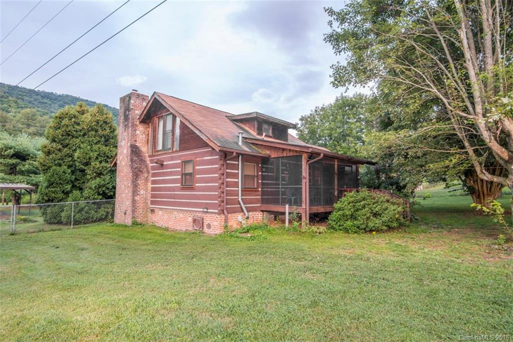 1982 Pisgah Highway - Photo 7