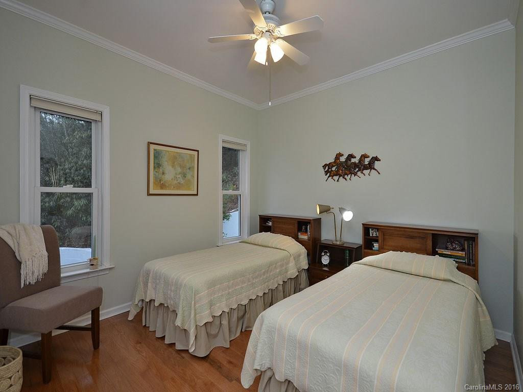 251 Park Lane - Photo 16