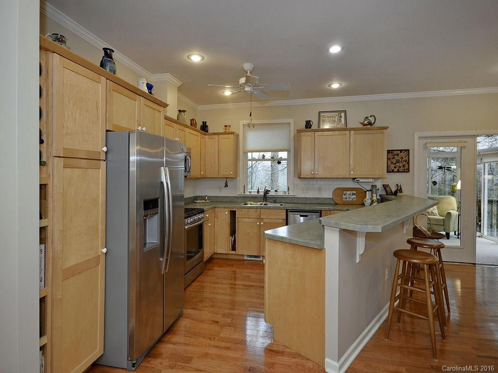 251 Park Lane - Photo 8