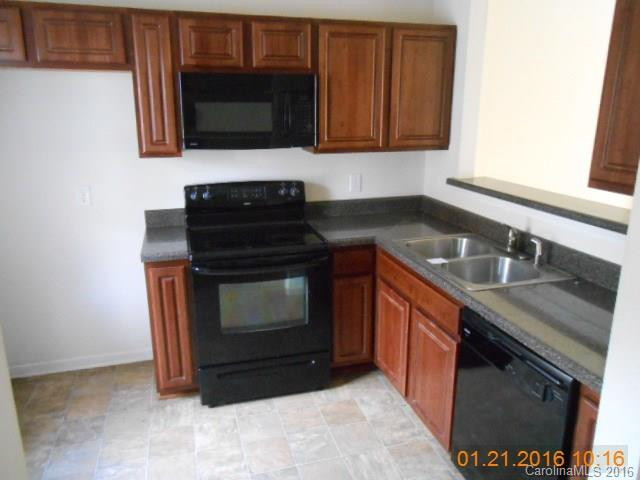 58 Torrington Avenue #58 - Photo 2