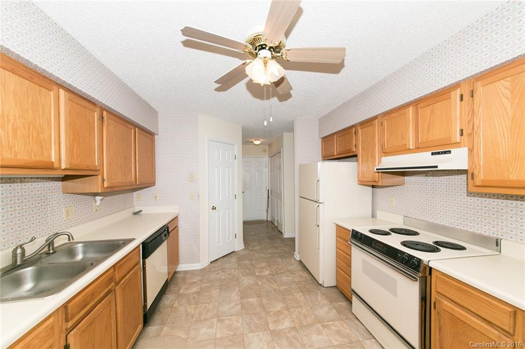 305 Dellford Court #Lot 29 - Photo 11