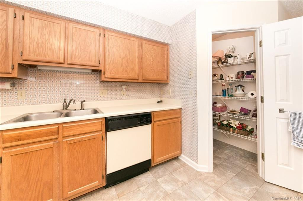 305 Dellford Court #Lot 29 - Photo 12