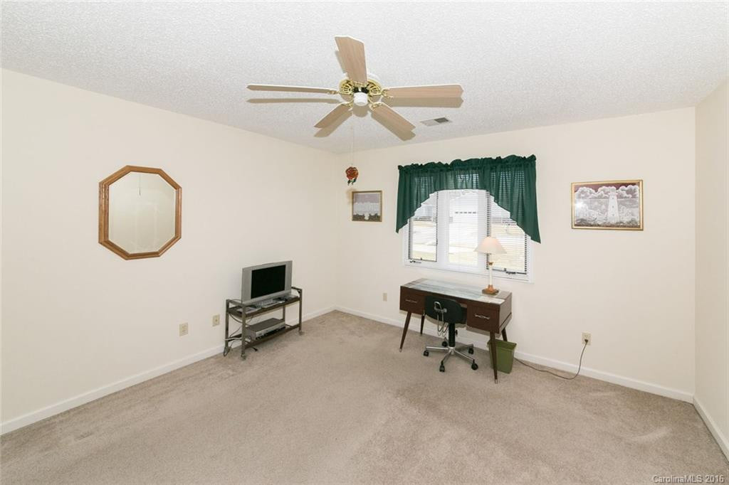 305 Dellford Court #Lot 29 - Photo 16