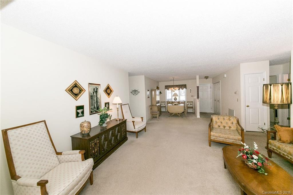305 Dellford Court #Lot 29 - Photo 5