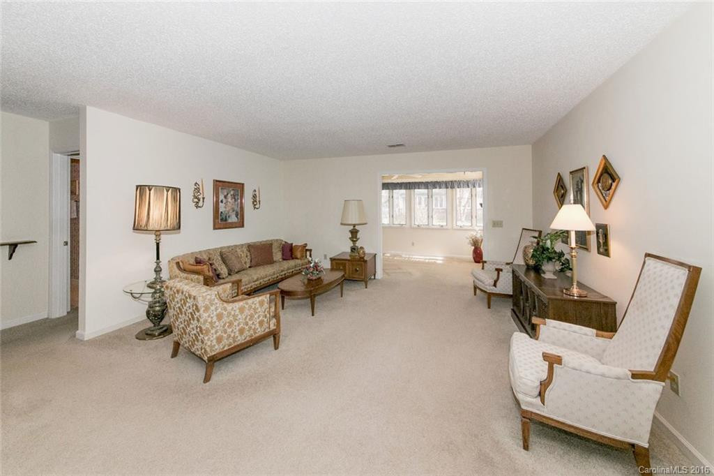 305 Dellford Court #Lot 29 - Photo 6
