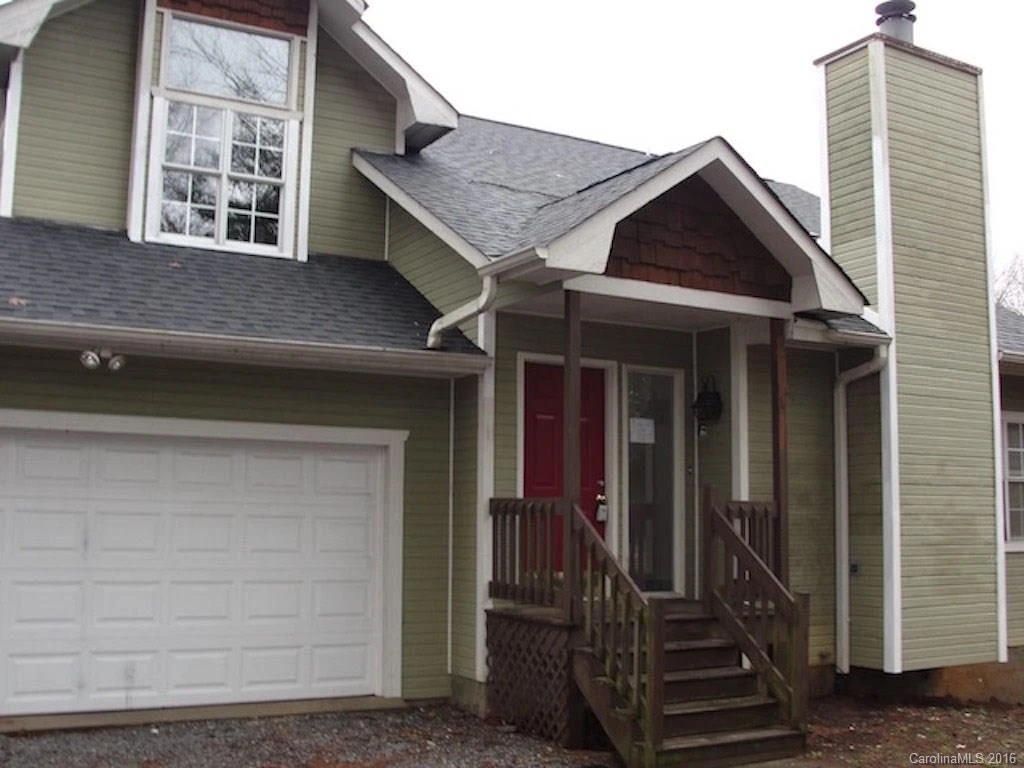 151 Woodcrest Lane