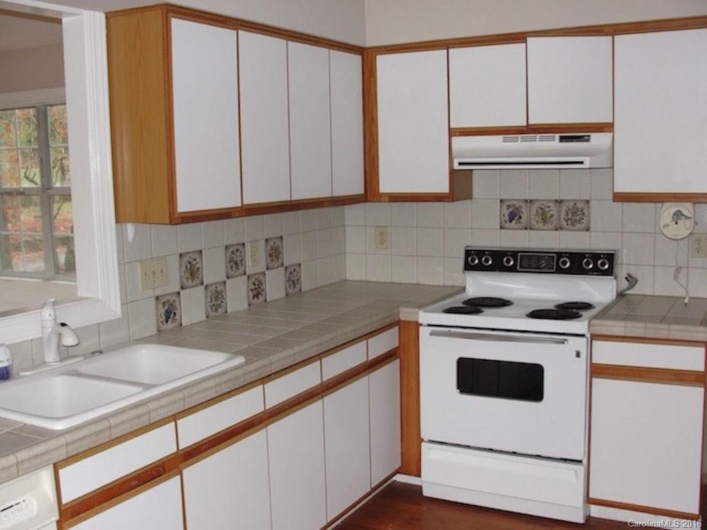151 Woodcrest Lane - Photo 4