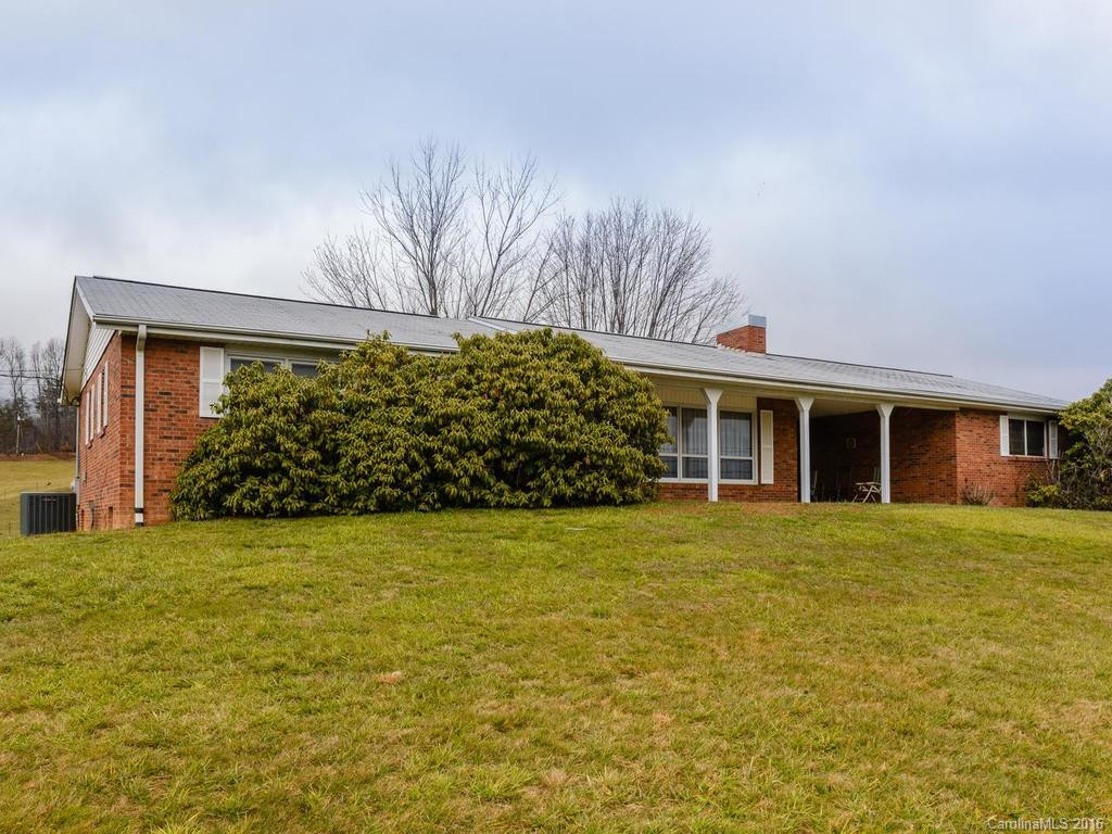 2379 Smoky Park Highway - Photo 2