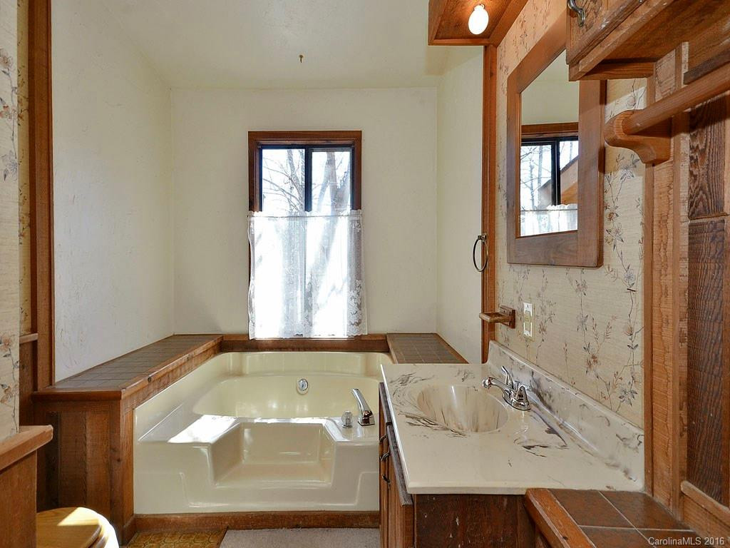 256 Indian Bluff Trail - Photo 11