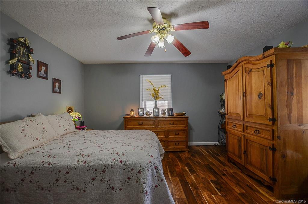 345 Terrys Gap Road - Photo 16