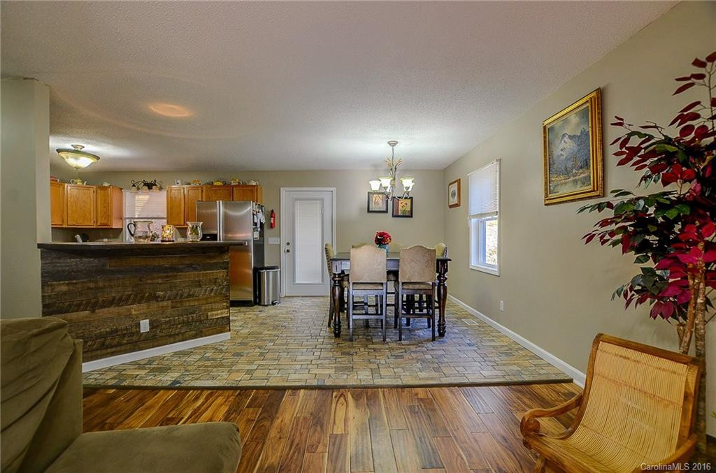 345 Terrys Gap Road - Photo 8