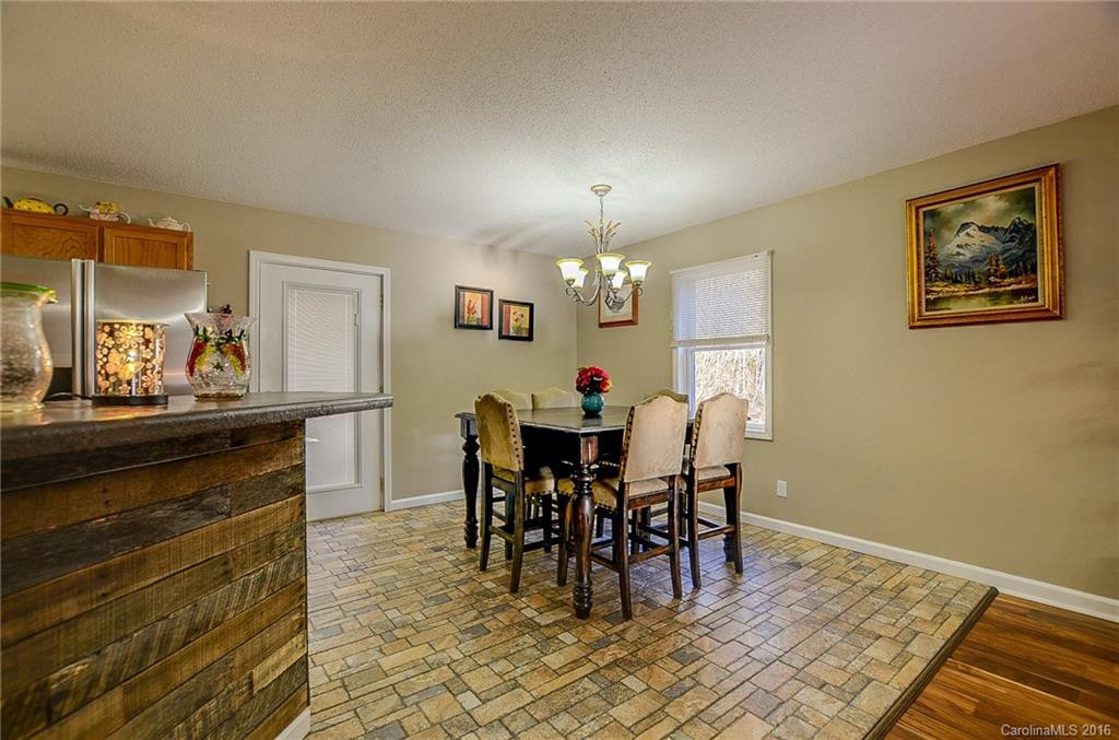 345 Terrys Gap Road - Photo 10
