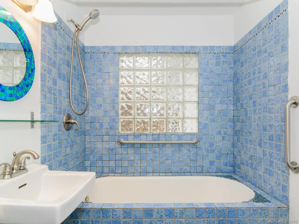 74 Brownwood Avenue - Photo 13