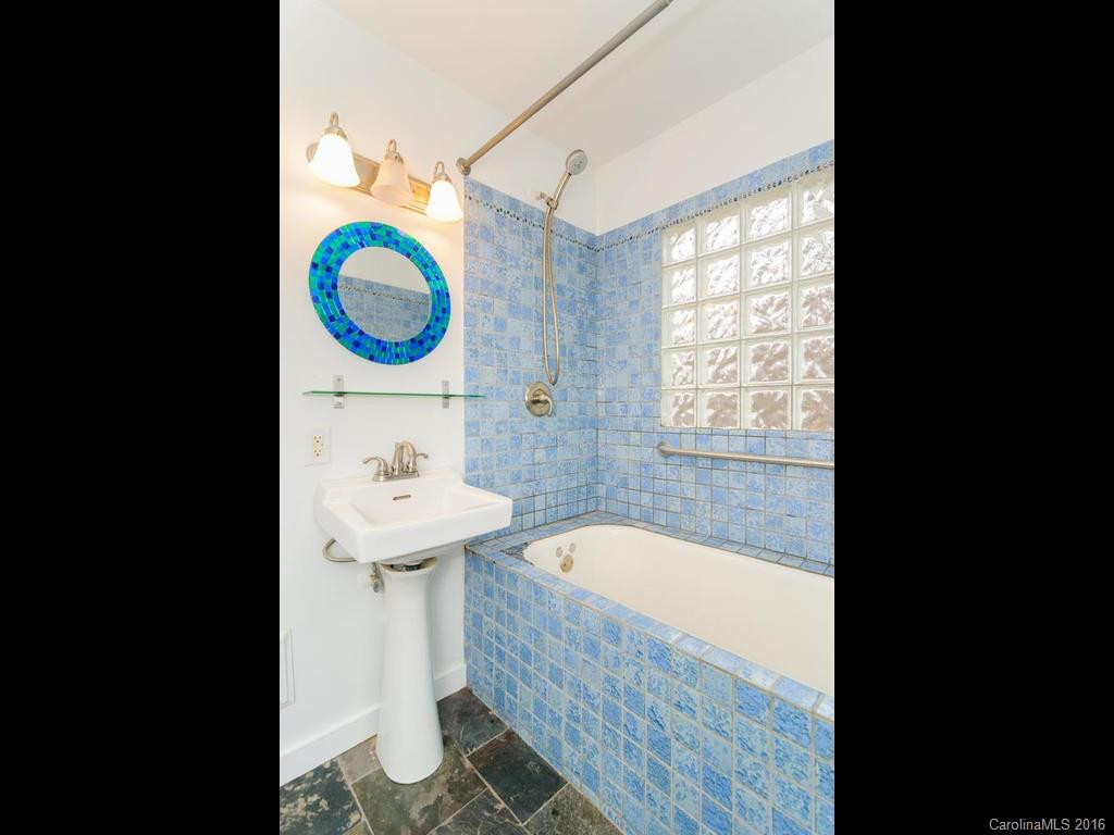 74 Brownwood Avenue - Photo 14
