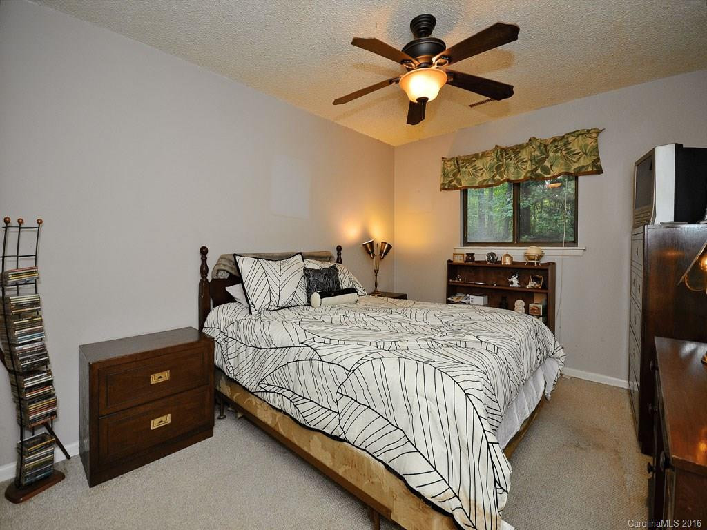 213 Dundeve Circle - Photo 11
