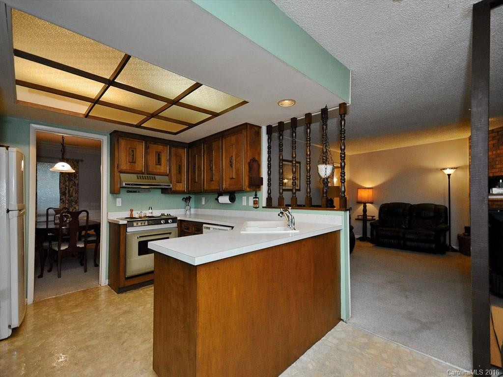 213 Dundeve Circle - Photo 5