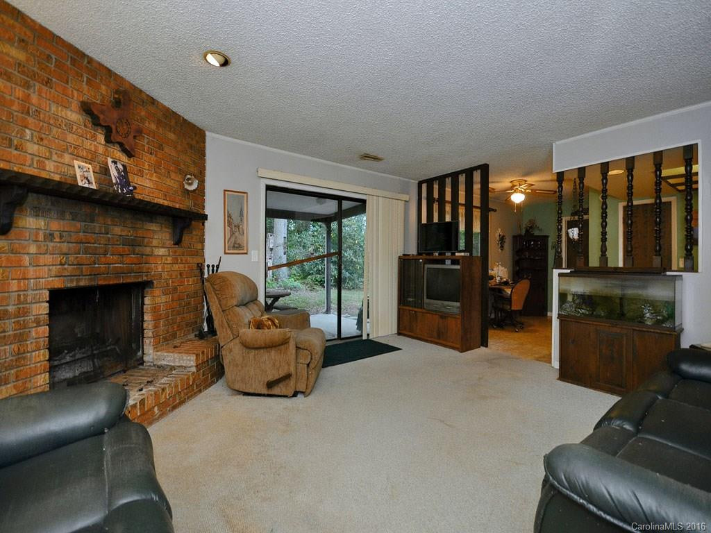 213 Dundeve Circle - Photo 6