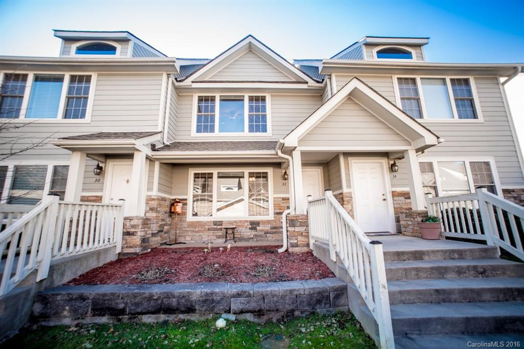 32 Rotunda Circle #32