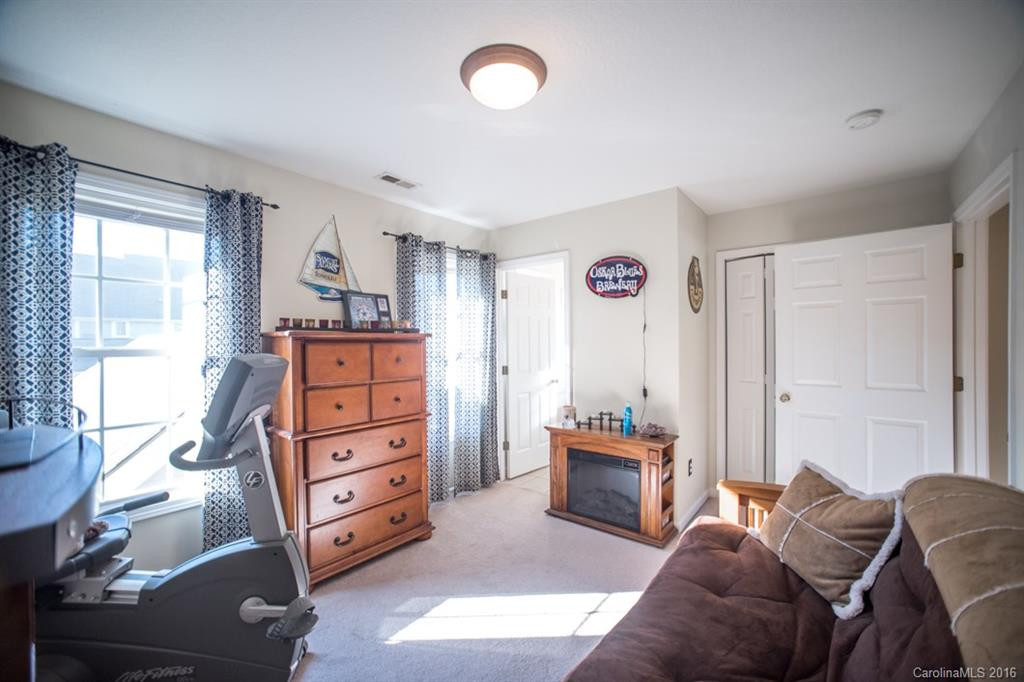 32 Rotunda Circle #32 - Photo 8
