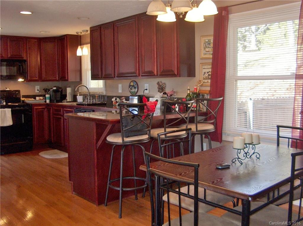 203 Winchester Drive - Photo 5