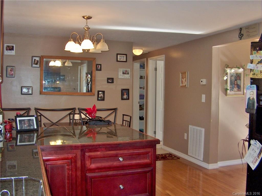 203 Winchester Drive - Photo 9