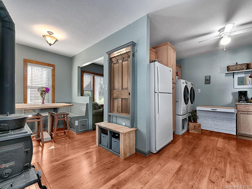 171 Moody Avenue - Photo 11