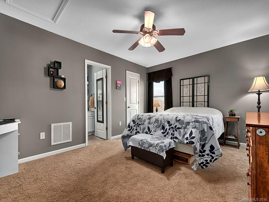 171 Moody Avenue - Photo 6